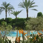 Pierre & Verrerie Hotel apartamentowy 2*
