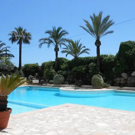 Pierre & Verrerie Aparthotel Cannes