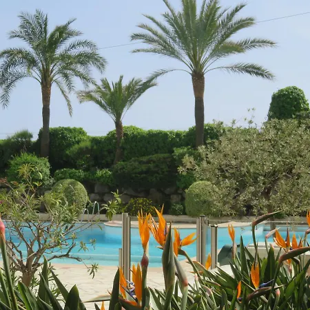 Pierre & Verrerie Apart Otel 3*