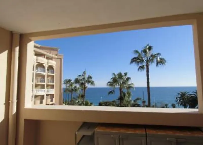 Pierre & Verrerie 3* Cannes