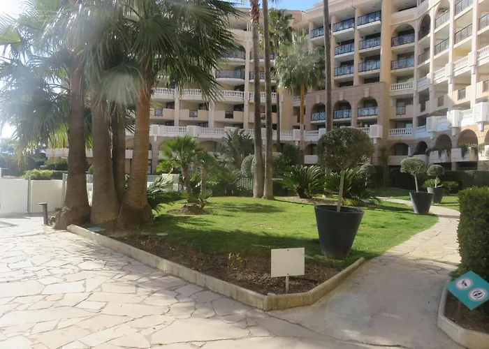 Pierre & Verrerie 3*