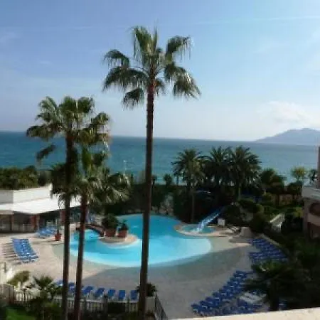 Pierre & Verrerie 2* Cannes